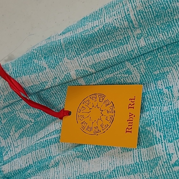 NWT Ruby Rd Teal & white crop pants size 22W - Picture 4 of 6